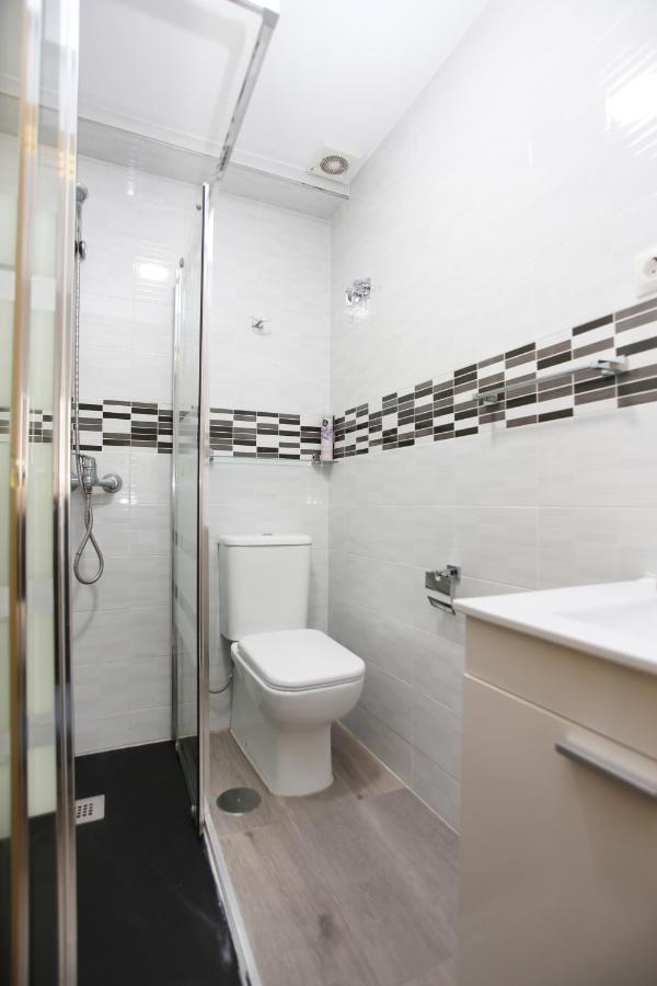 Ferienwohnung Apartamento En Calle Mendoza - Zona Huelin & 300 Mts De La Playa Málaga Exterior foto