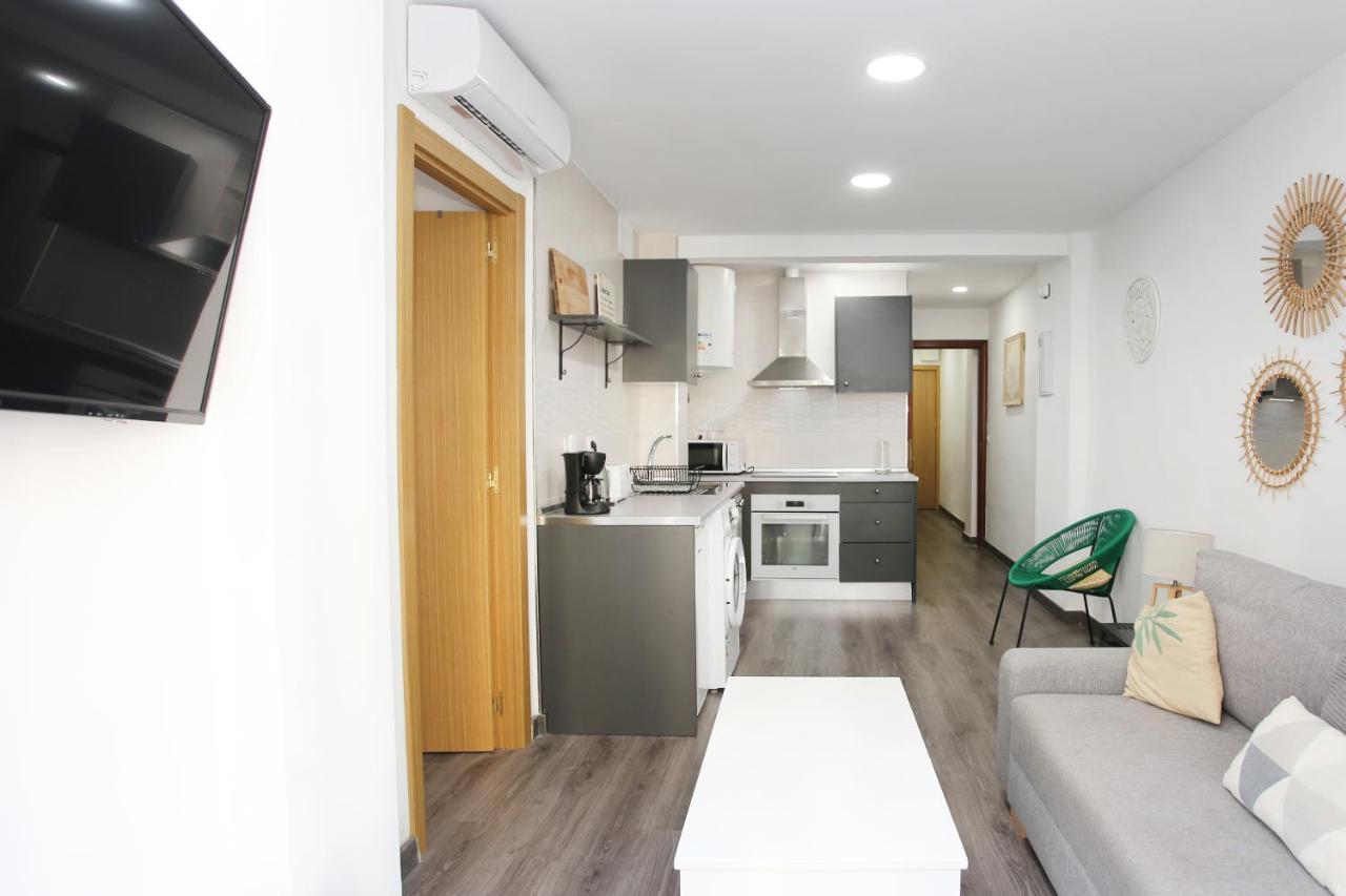 Ferienwohnung Apartamento En Calle Mendoza - Zona Huelin & 300 Mts De La Playa Málaga Exterior foto
