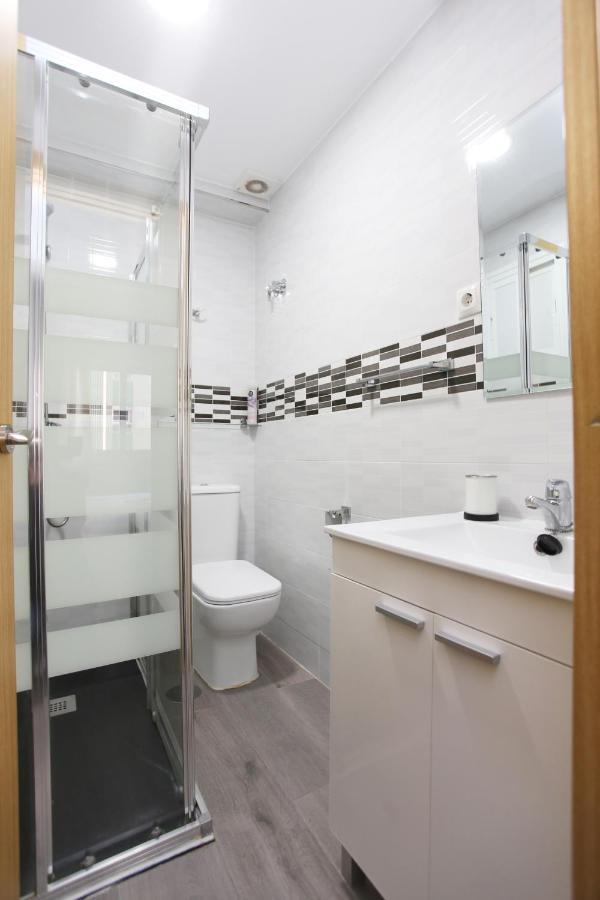 Ferienwohnung Apartamento En Calle Mendoza - Zona Huelin & 300 Mts De La Playa Málaga Exterior foto