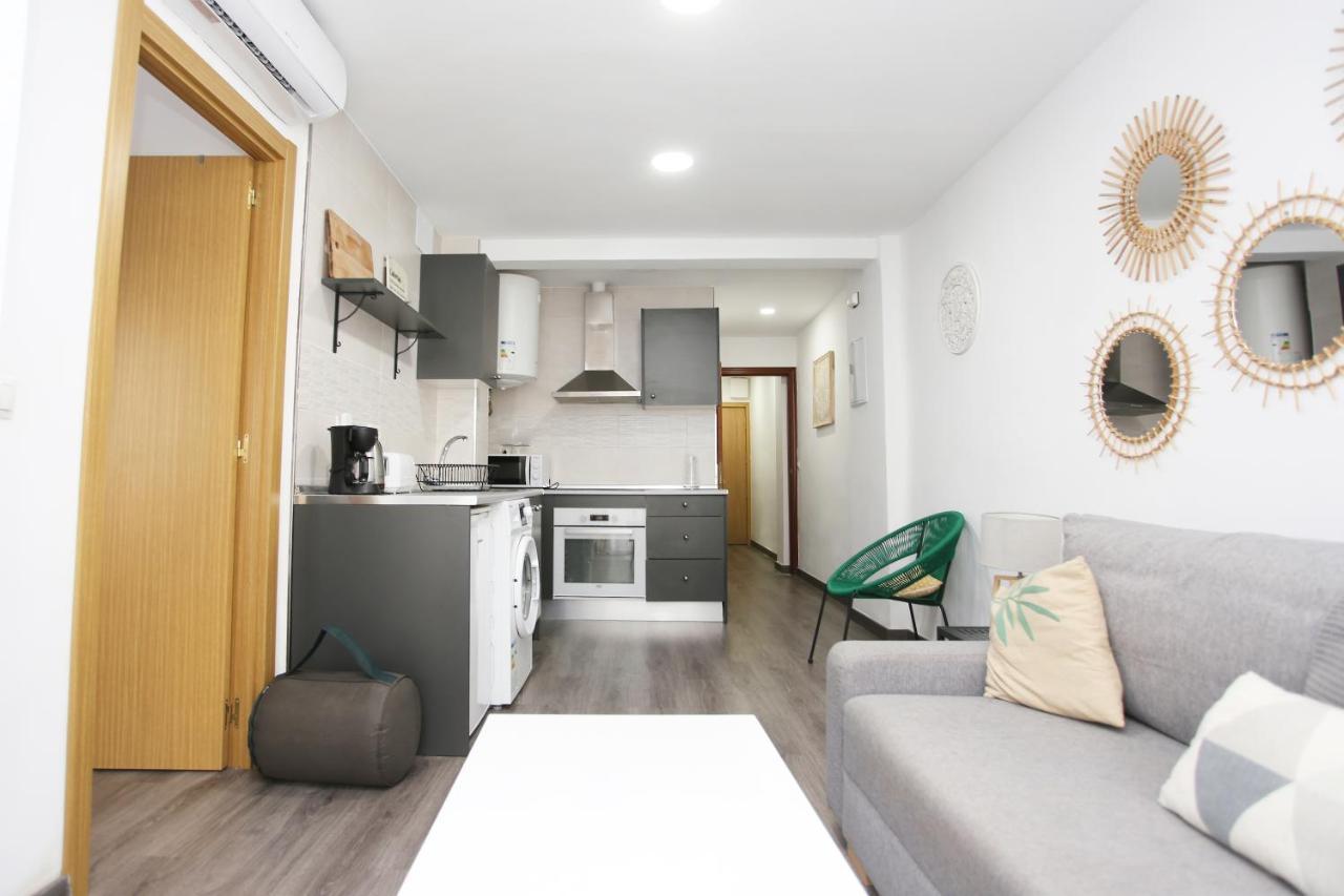 Ferienwohnung Apartamento En Calle Mendoza - Zona Huelin & 300 Mts De La Playa Málaga Exterior foto
