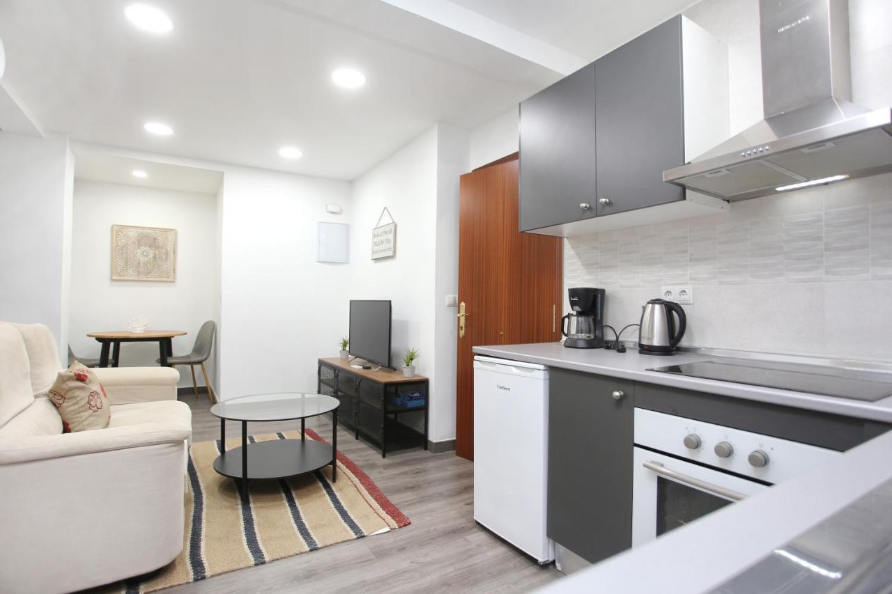 Ferienwohnung Apartamento En Calle Mendoza - Zona Huelin & 300 Mts De La Playa Málaga Exterior foto