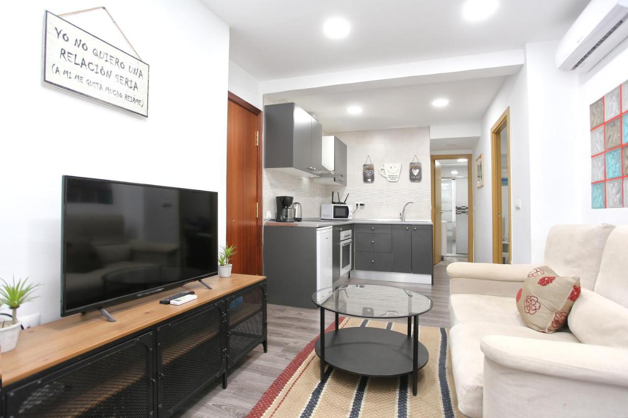 Ferienwohnung Apartamento En Calle Mendoza - Zona Huelin & 300 Mts De La Playa Málaga Exterior foto