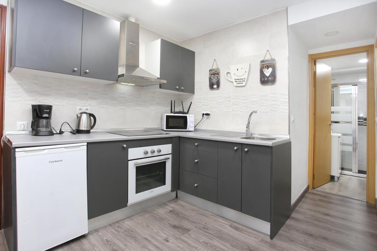Ferienwohnung Apartamento En Calle Mendoza - Zona Huelin & 300 Mts De La Playa Málaga Exterior foto